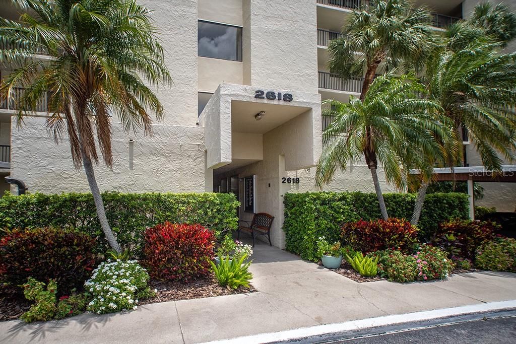 待售: $212,900 (2 贝兹, 2 浴室, 1050 平方英尺)