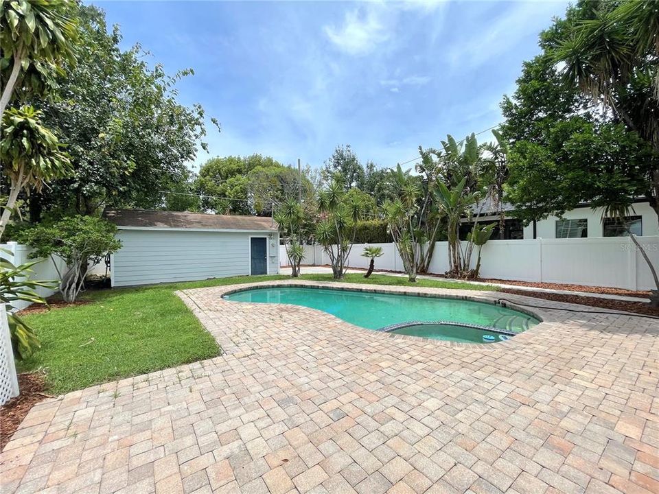 待售: $479,000 (3 贝兹, 2 浴室, 1272 平方英尺)