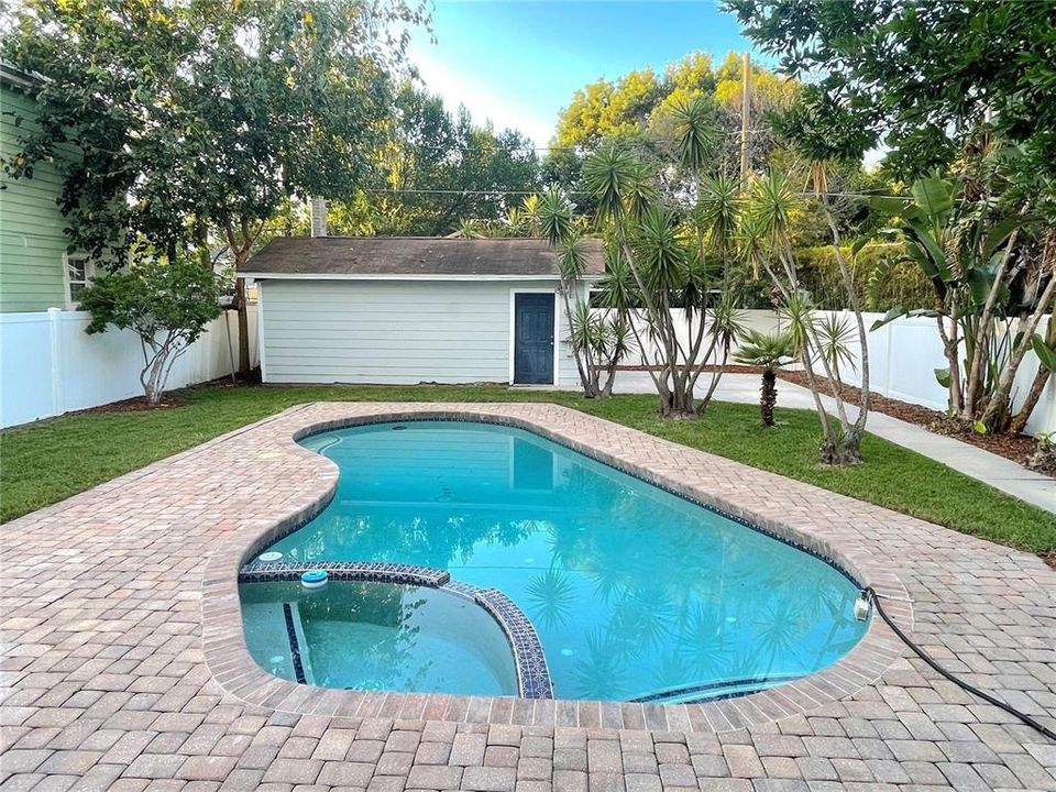 待售: $479,000 (3 贝兹, 2 浴室, 1272 平方英尺)