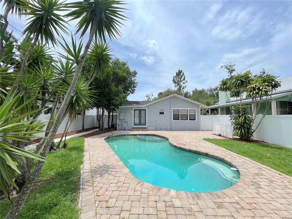 待售: $479,000 (3 贝兹, 2 浴室, 1272 平方英尺)