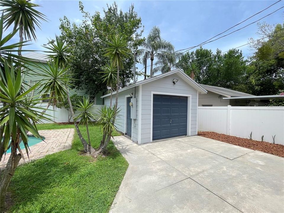 待售: $479,000 (3 贝兹, 2 浴室, 1272 平方英尺)