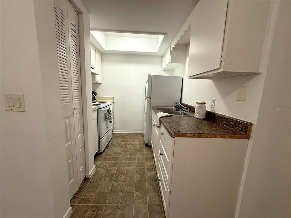 For Rent: $800 (1 beds, 1 baths, 603 Square Feet)