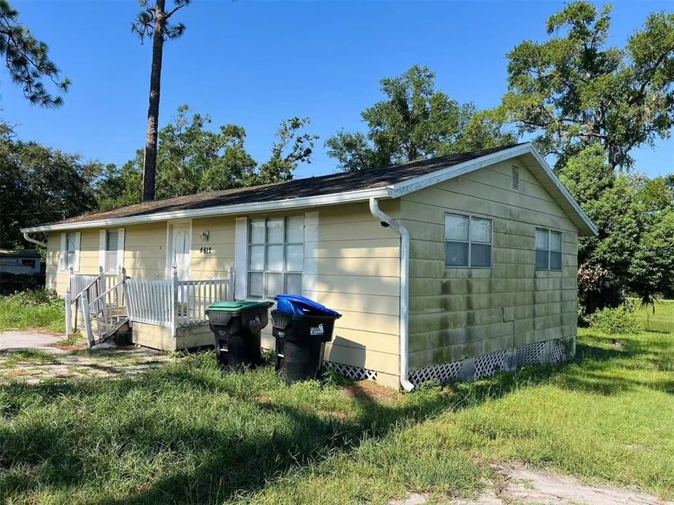 待售: $240,000 (3 贝兹, 2 浴室, 1152 平方英尺)