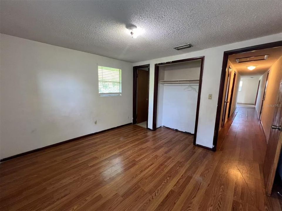 待售: $240,000 (3 贝兹, 2 浴室, 1152 平方英尺)