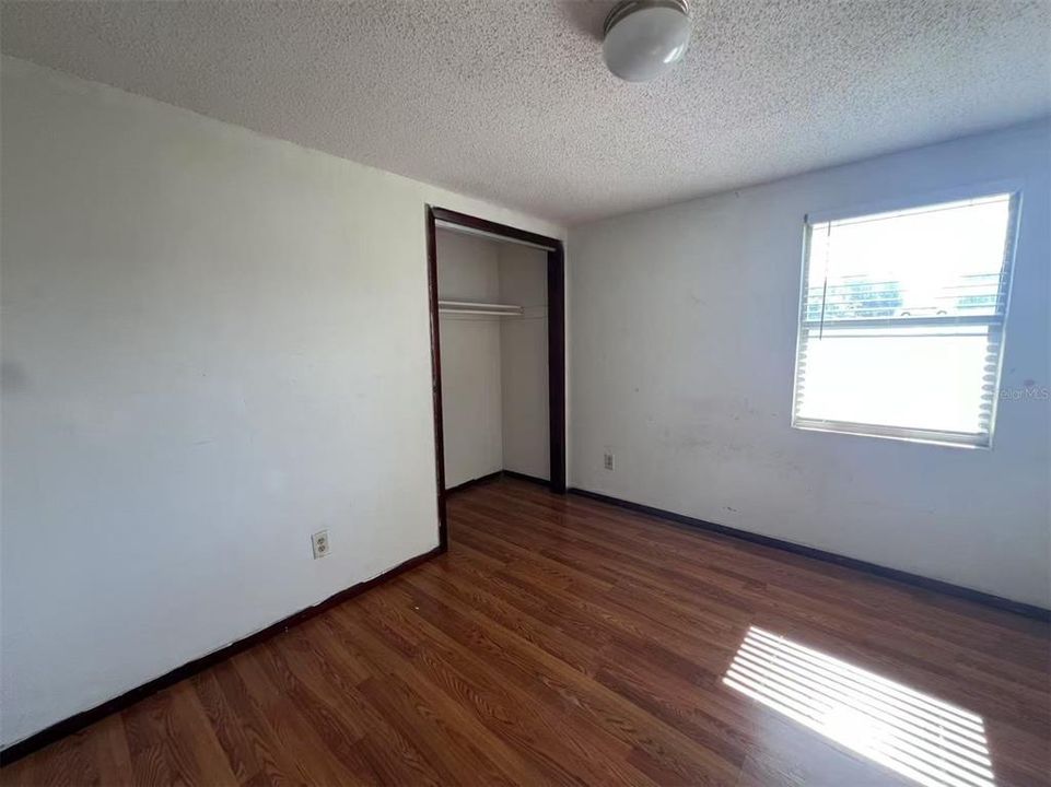 待售: $240,000 (3 贝兹, 2 浴室, 1152 平方英尺)