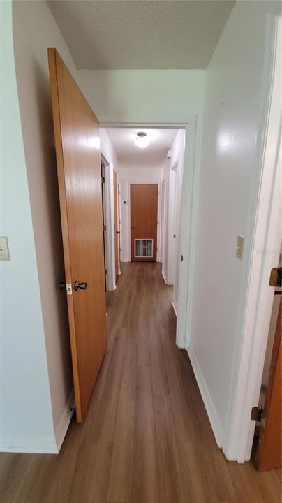 На продажу: $188,000 (2 спален, 2 ванн, 1049 Квадратных фут)