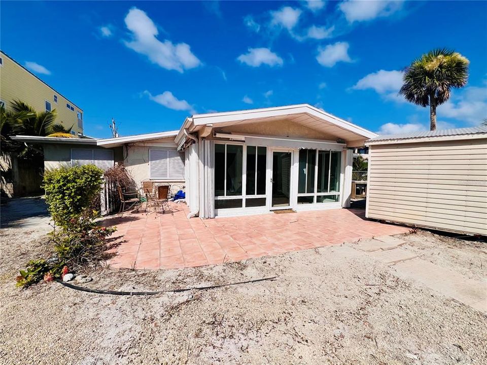 Под контрактом: $679,000 (3 спален, 2 ванн, 2026 Квадратных фут)