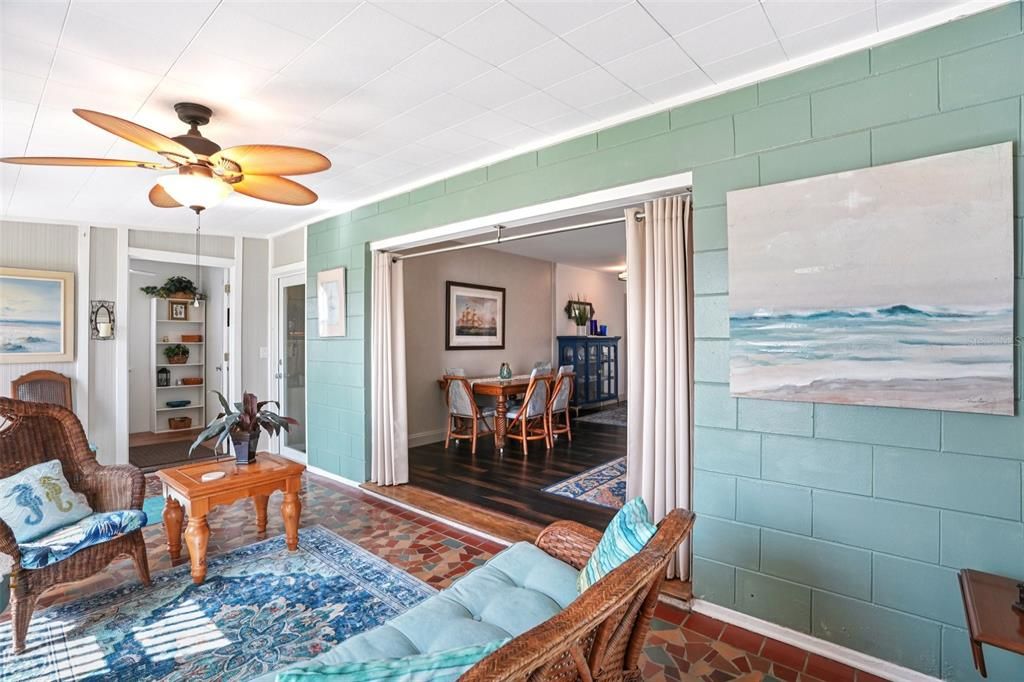 For Sale: $195,900 (2 beds, 2 baths, 1266 Square Feet)