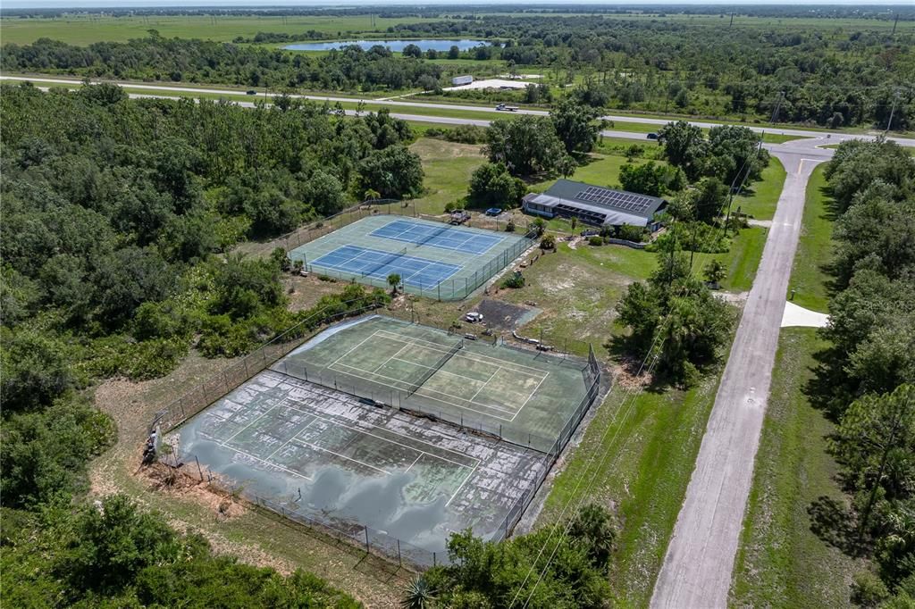 En Venta: $689,000 (3 camas, 4 baños, 1664 Pies cuadrados)