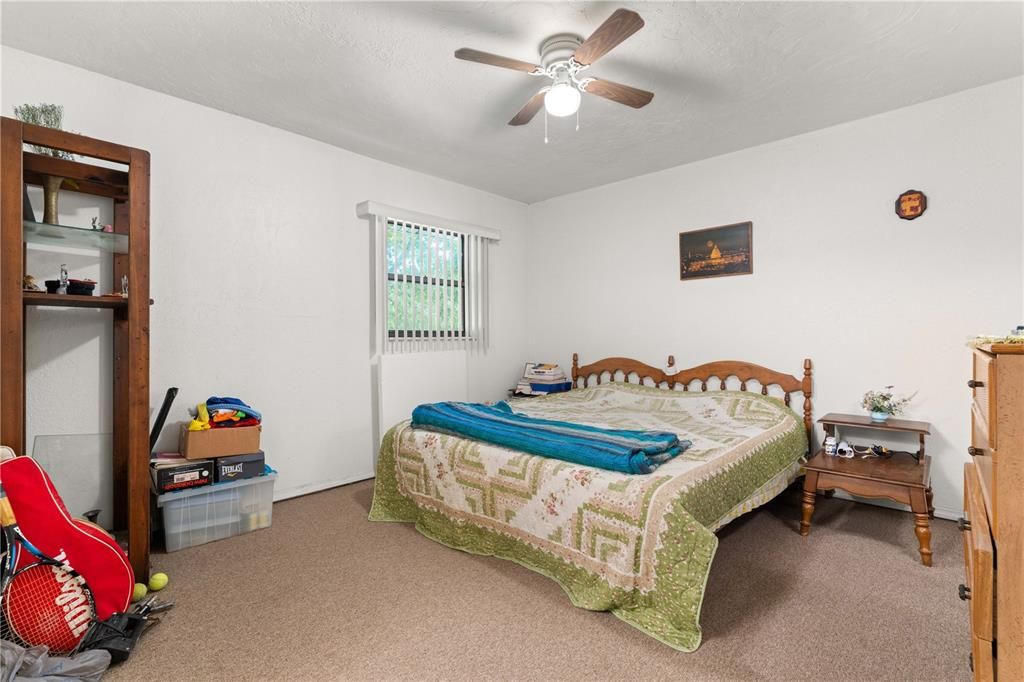 En Venta: $689,000 (3 camas, 4 baños, 1664 Pies cuadrados)