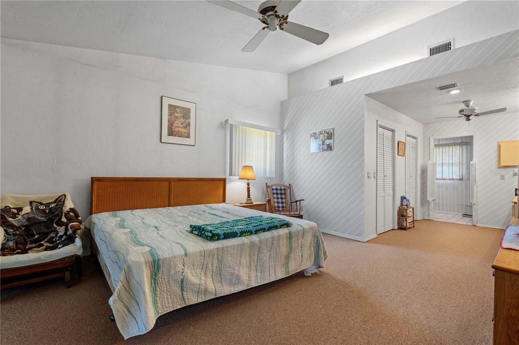 En Venta: $689,000 (3 camas, 4 baños, 1664 Pies cuadrados)