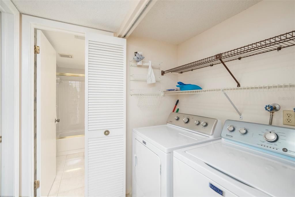 For Sale: $120,000 (2 beds, 2 baths, 1114 Square Feet)