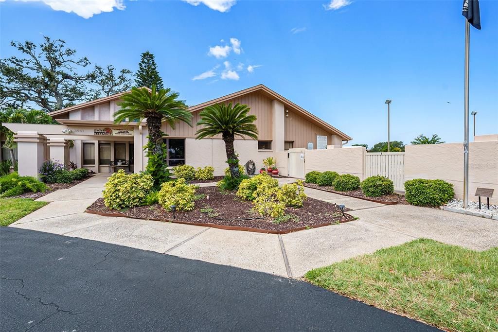 For Sale: $120,000 (2 beds, 2 baths, 1114 Square Feet)