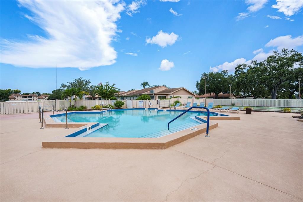 For Sale: $120,000 (2 beds, 2 baths, 1114 Square Feet)