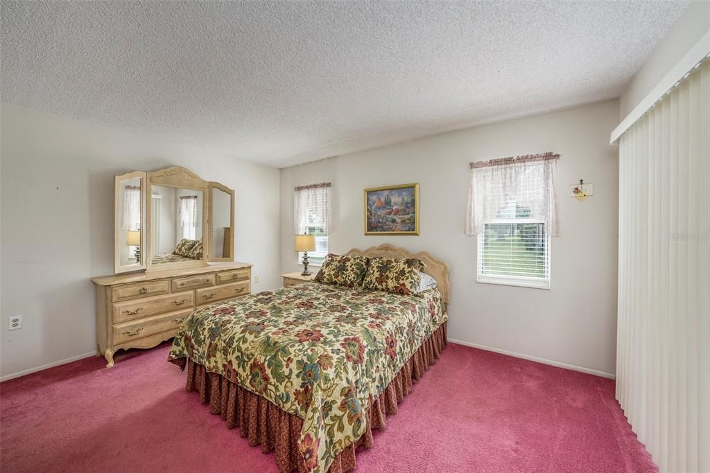 For Sale: $120,000 (2 beds, 2 baths, 1114 Square Feet)