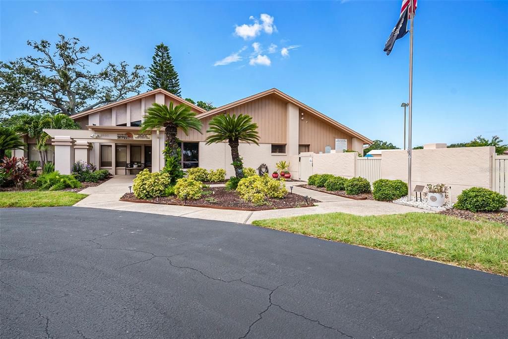 For Sale: $120,000 (2 beds, 2 baths, 1114 Square Feet)