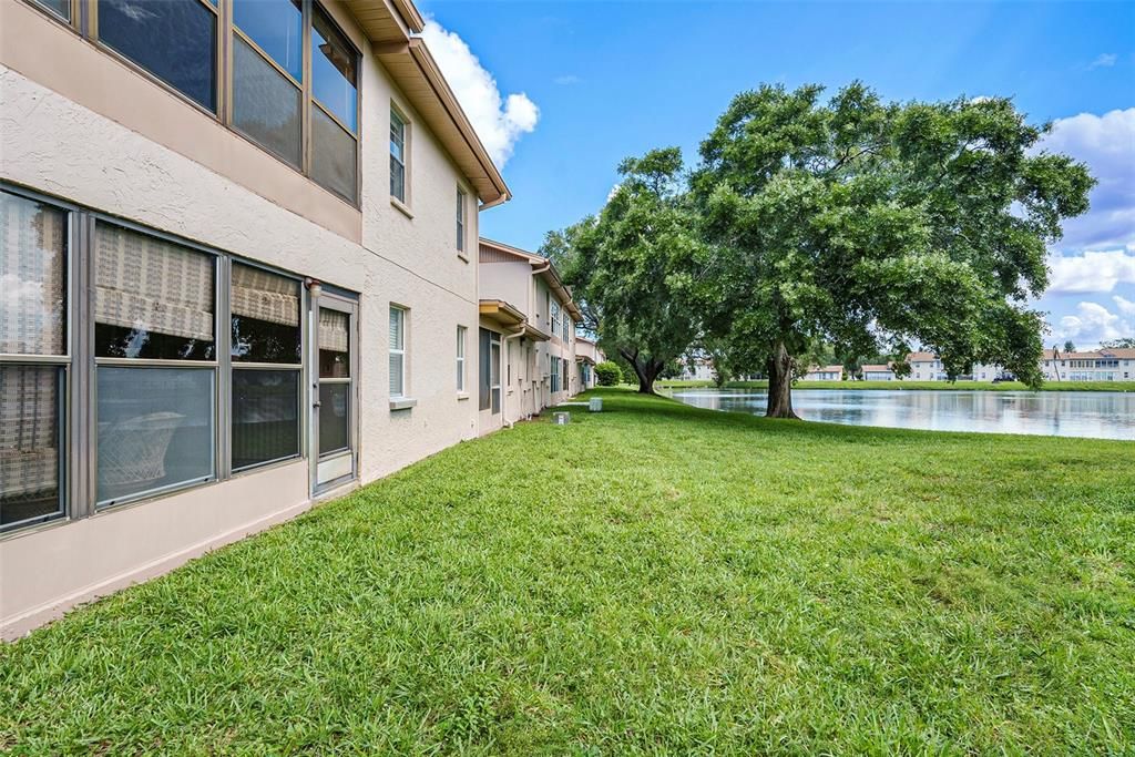 For Sale: $120,000 (2 beds, 2 baths, 1114 Square Feet)