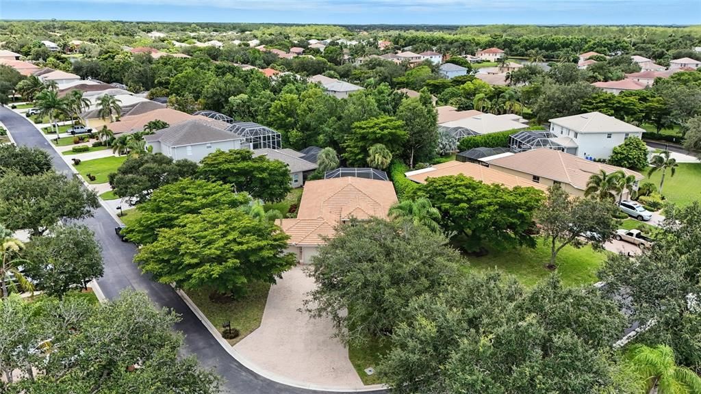 待售: $639,000 (3 贝兹, 2 浴室, 2052 平方英尺)