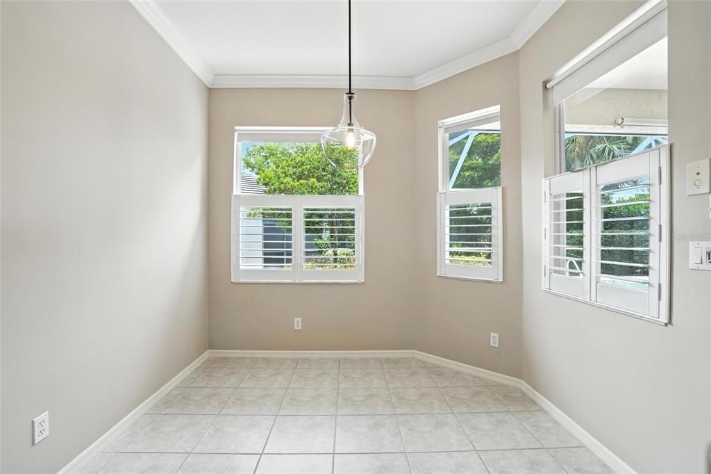 待售: $639,000 (3 贝兹, 2 浴室, 2052 平方英尺)