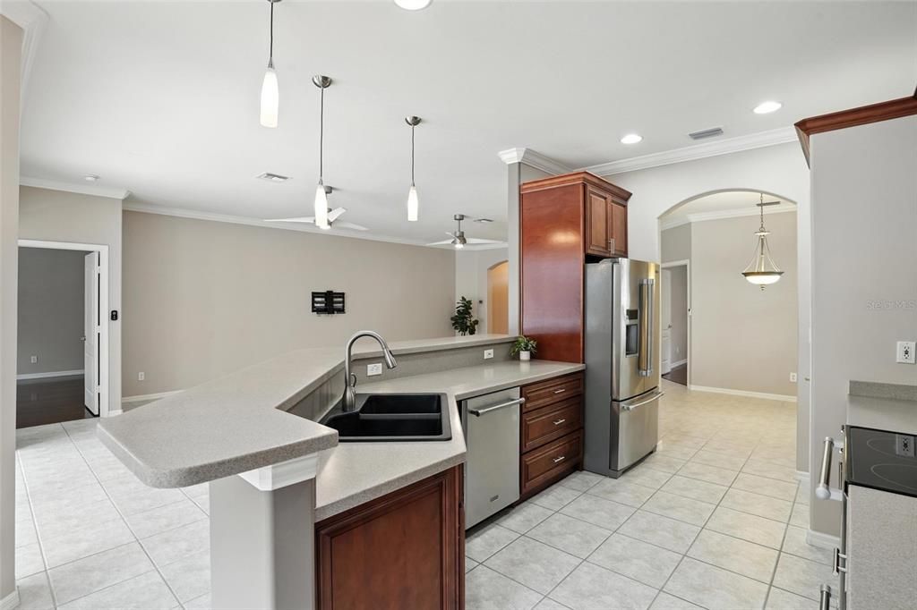 待售: $639,000 (3 贝兹, 2 浴室, 2052 平方英尺)