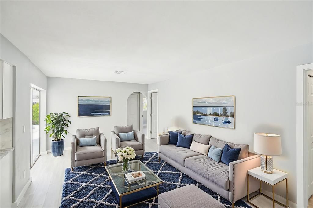 合同活跃: $514,950 (3 贝兹, 2 浴室, 2087 平方英尺)