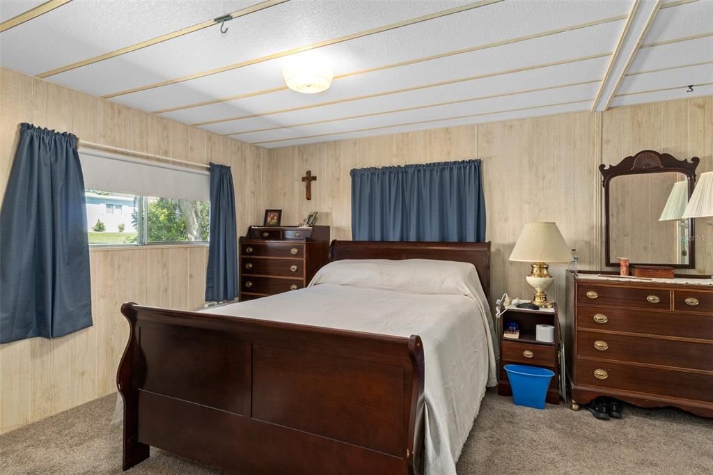 Под контрактом: $149,900 (2 спален, 2 ванн, 1288 Квадратных фут)