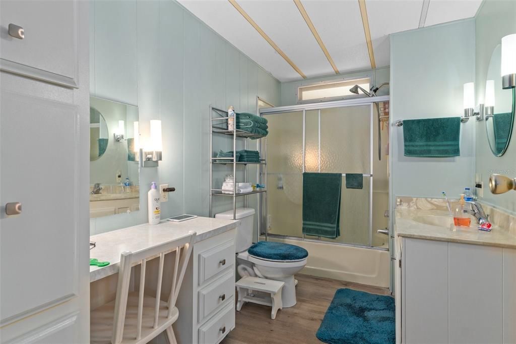 Под контрактом: $149,900 (2 спален, 2 ванн, 1288 Квадратных фут)