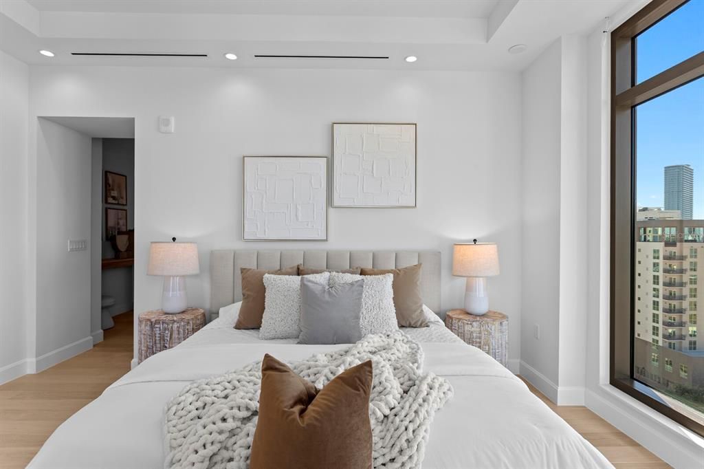 Activo con contrato: $2,450,000 (3 camas, 3 baños, 2156 Pies cuadrados)