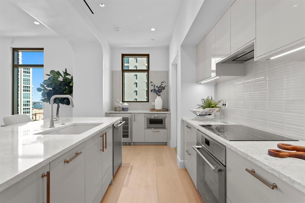 Activo con contrato: $2,450,000 (3 camas, 3 baños, 2156 Pies cuadrados)