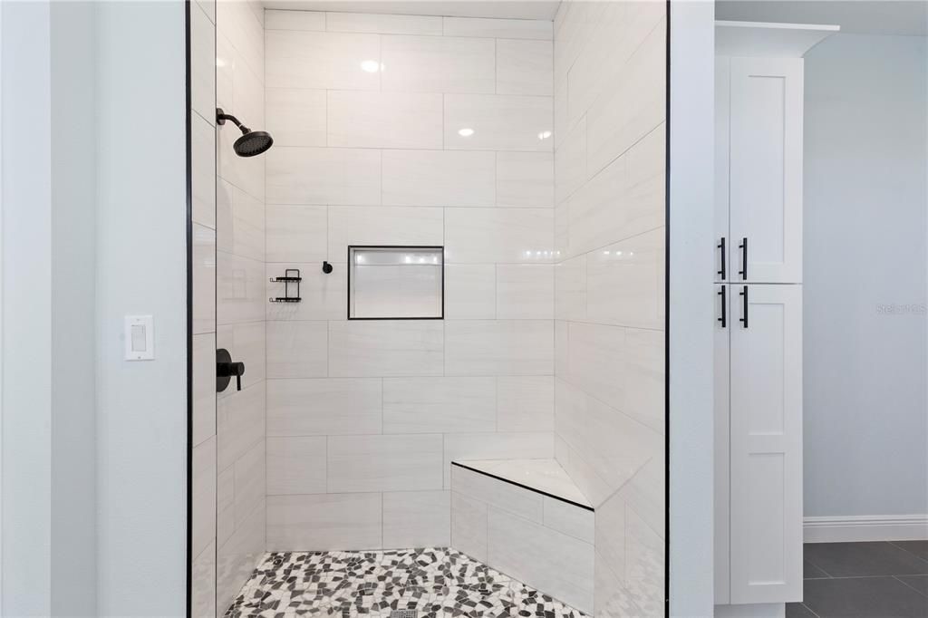 For Rent: $2,595 (3 beds, 2 baths, 2244 Square Feet)