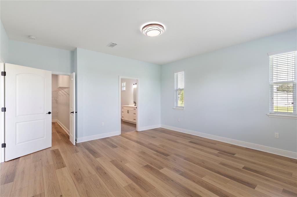 For Rent: $2,595 (3 beds, 2 baths, 2244 Square Feet)