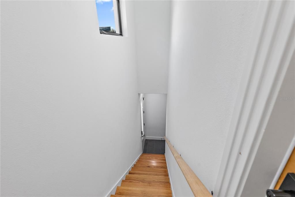 En Renta: $7,500 (4 camas, 3 baños, 2442 Pies cuadrados)