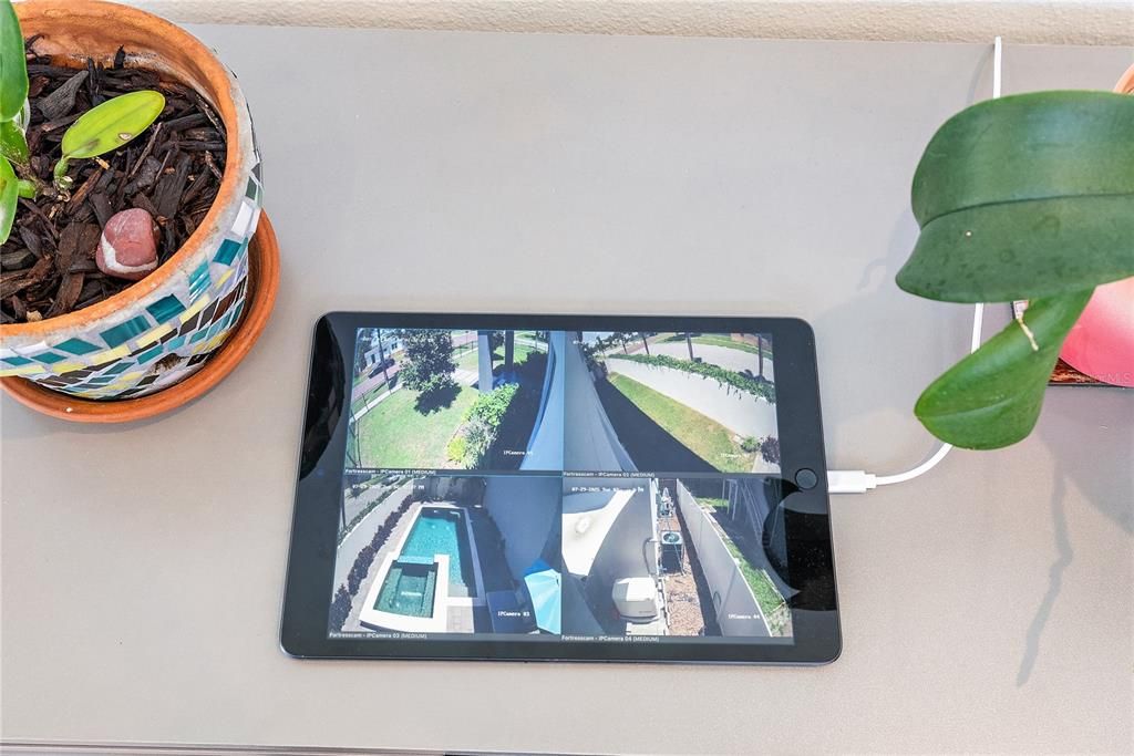 En Renta: $7,500 (4 camas, 3 baños, 2442 Pies cuadrados)