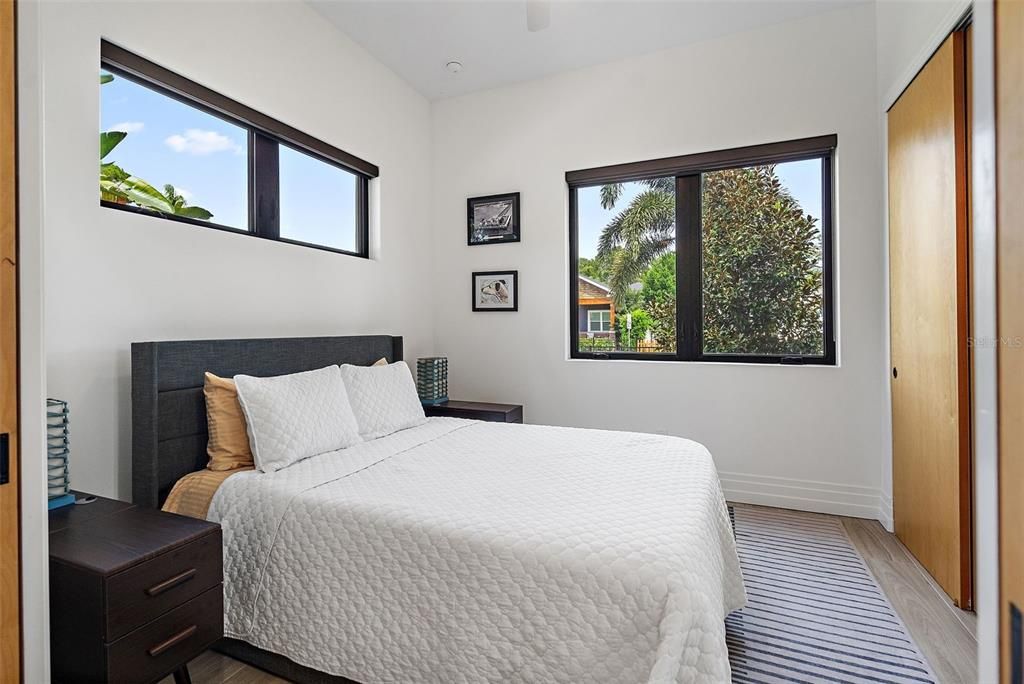 En Renta: $7,500 (4 camas, 3 baños, 2442 Pies cuadrados)