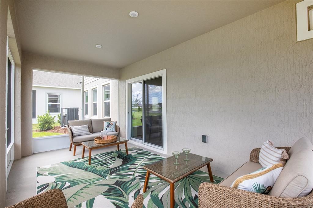 Под контрактом: $565,900 (5 спален, 4 ванн, 3059 Квадратных фут)