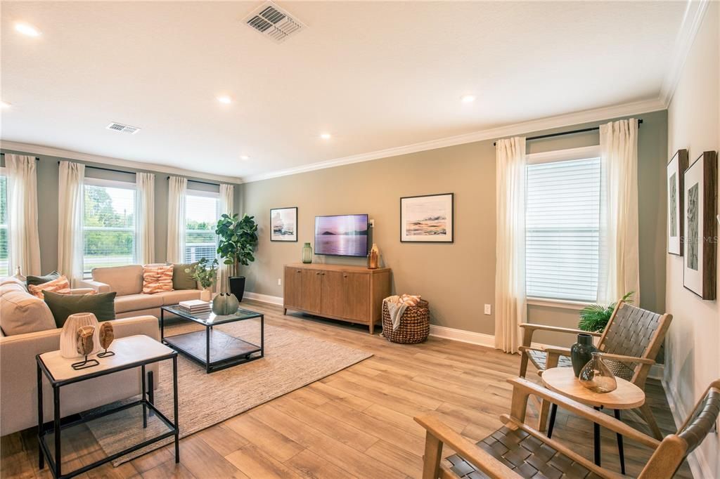 Под контрактом: $565,900 (5 спален, 4 ванн, 3059 Квадратных фут)