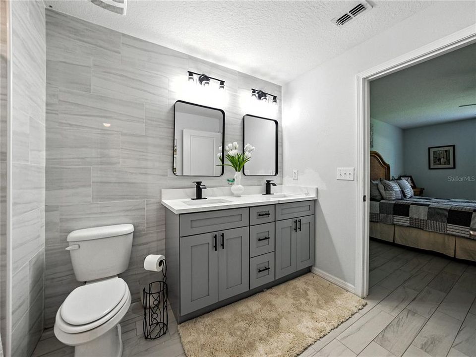 На продажу: $320,000 (3 спален, 2 ванн, 1555 Квадратных фут)