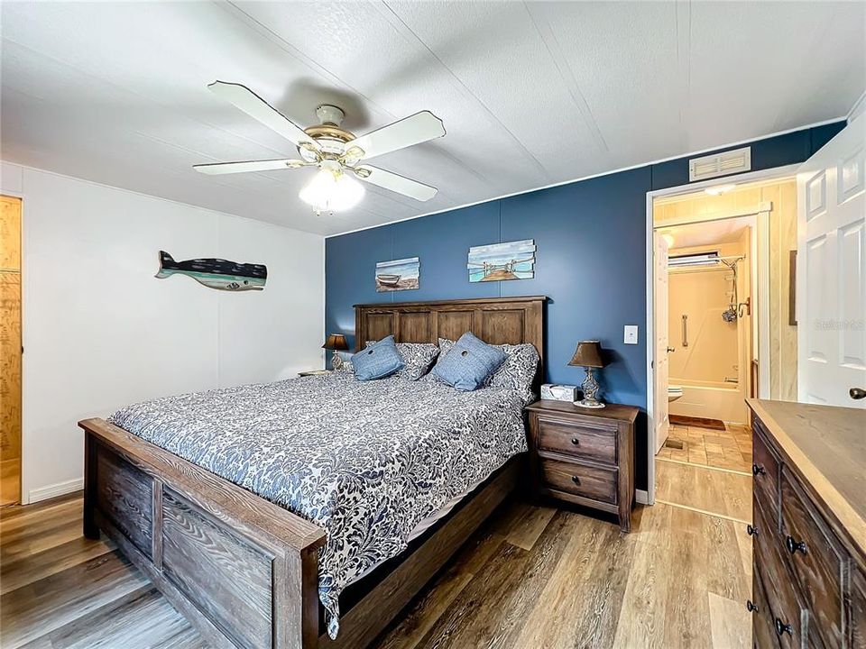 待售: $144,900 (2 贝兹, 2 浴室, 1113 平方英尺)