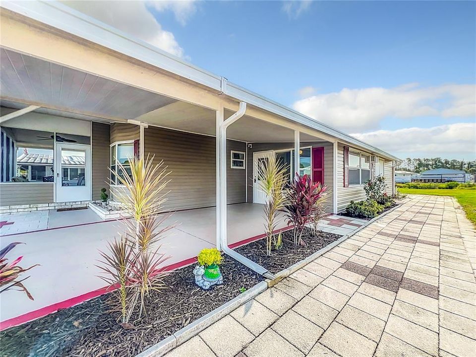 待售: $144,900 (2 贝兹, 2 浴室, 1113 平方英尺)