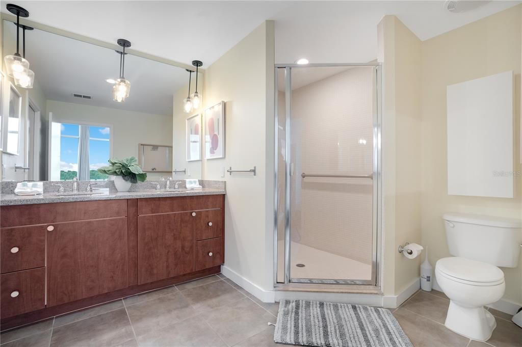 For Rent: $6,900 (4 beds, 2 baths, 2009 Square Feet)