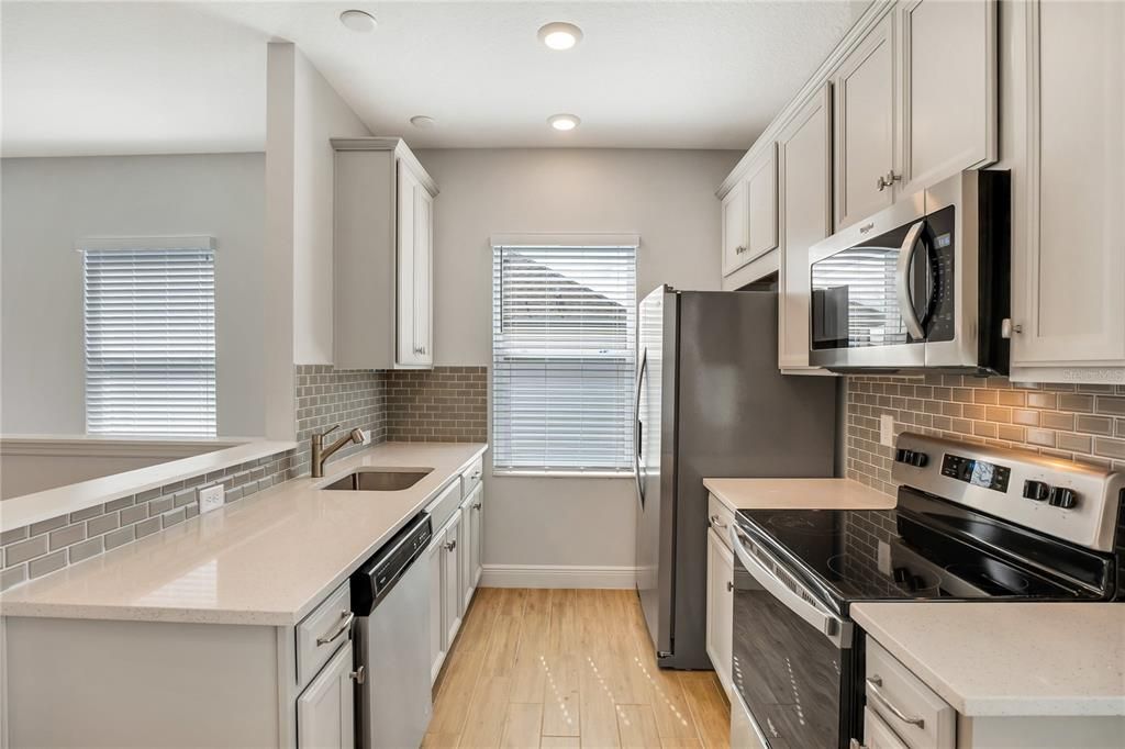 出租: $1,450 (1 贝兹, 1 浴室, 680 平方英尺)