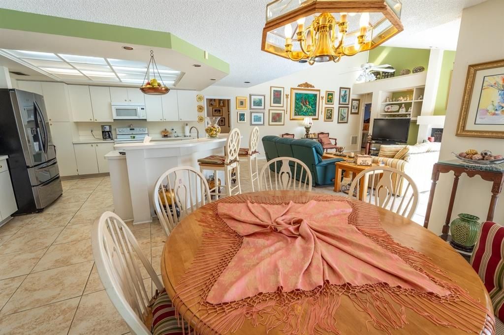 待售: $975,000 (4 贝兹, 3 浴室, 3264 平方英尺)