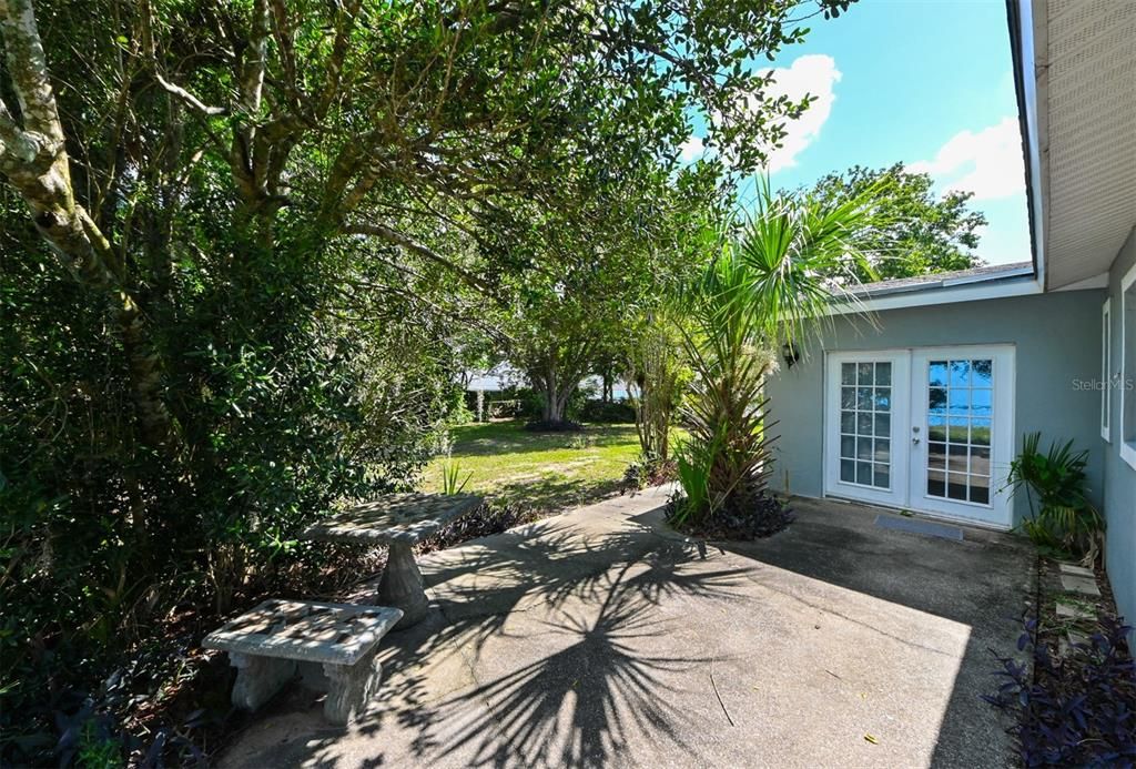 Activo con contrato: $250,000 (3 camas, 2 baños, 1070 Pies cuadrados)