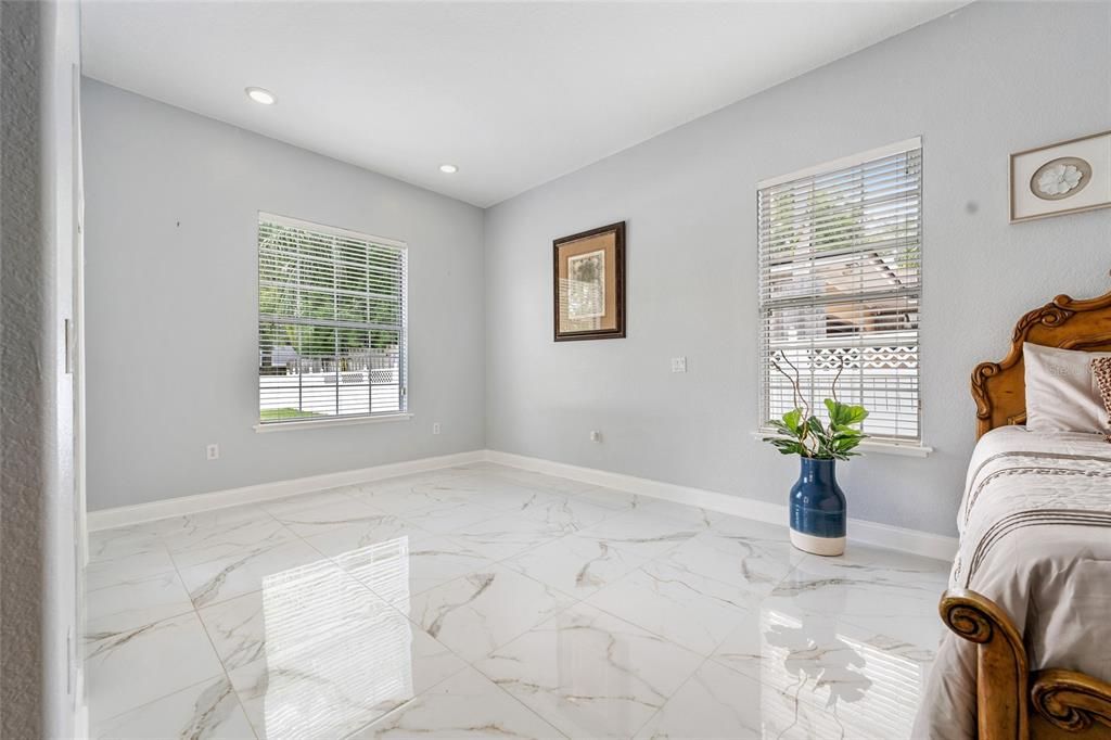 待售: $510,000 (4 贝兹, 2 浴室, 2530 平方英尺)