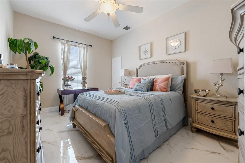 待售: $510,000 (4 贝兹, 2 浴室, 2530 平方英尺)