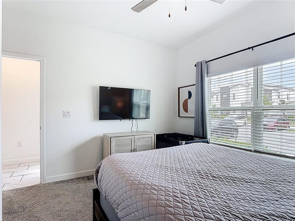 Active With Contract: $509,950 (5 beds, 4 baths, 2168 Square Feet)