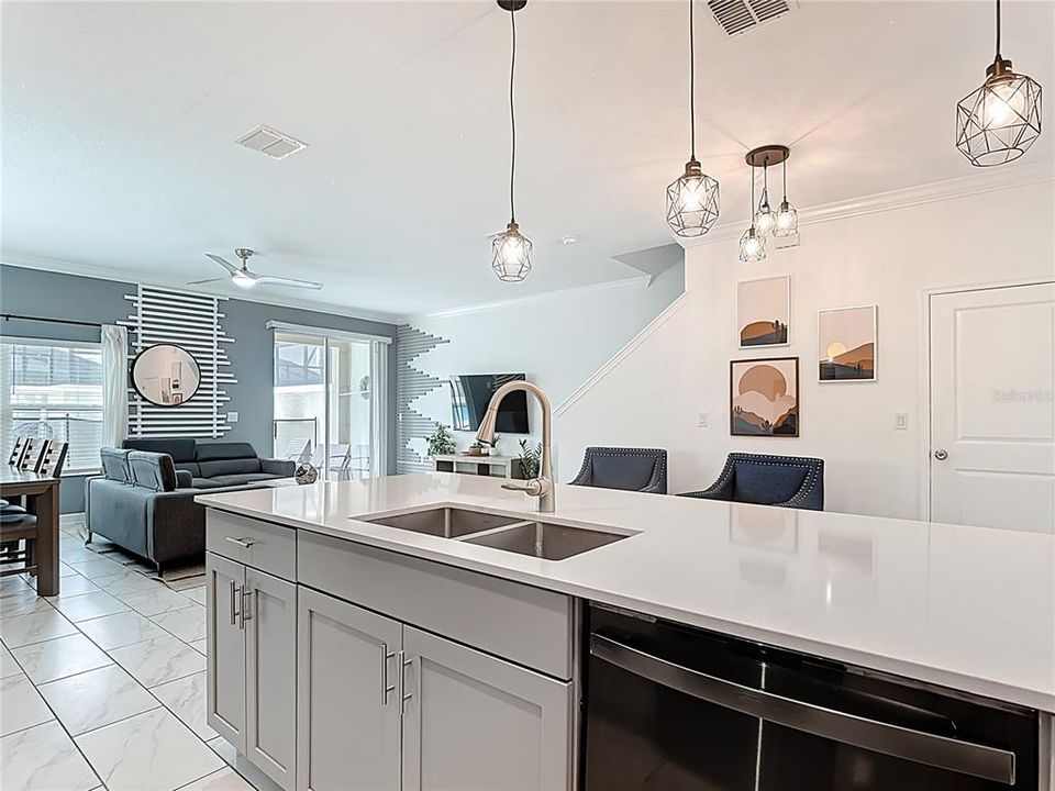 Active With Contract: $509,950 (5 beds, 4 baths, 2168 Square Feet)