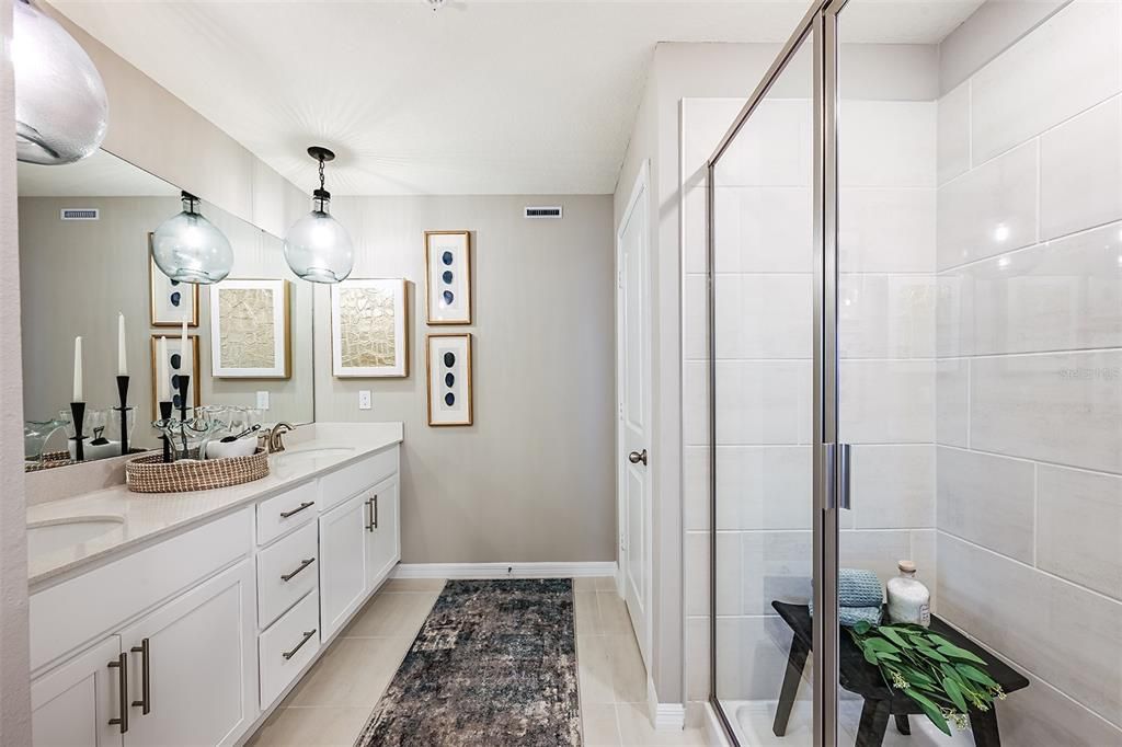 Под контрактом: $455,000 (3 спален, 2 ванн, 1784 Квадратных фут)