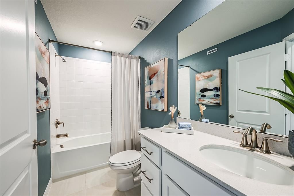 Под контрактом: $455,000 (3 спален, 2 ванн, 1784 Квадратных фут)