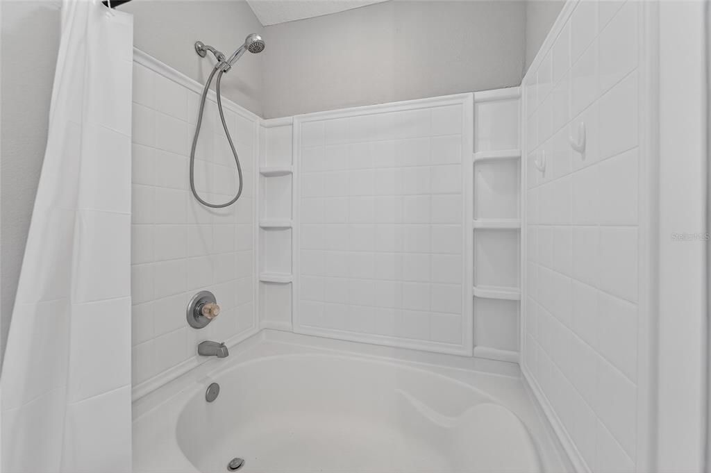 For Sale: $333,000 (3 beds, 2 baths, 1760 Square Feet)